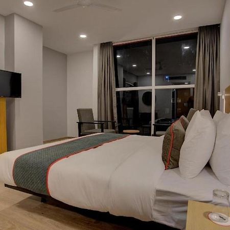 Hotel Eureka Grand Guwahati Eksteriør bilde