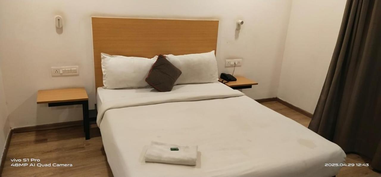 Hotel Eureka Grand Guwahati Eksteriør bilde