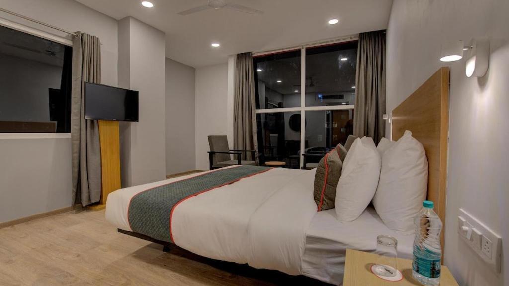 Hotel Eureka Grand Guwahati Eksteriør bilde